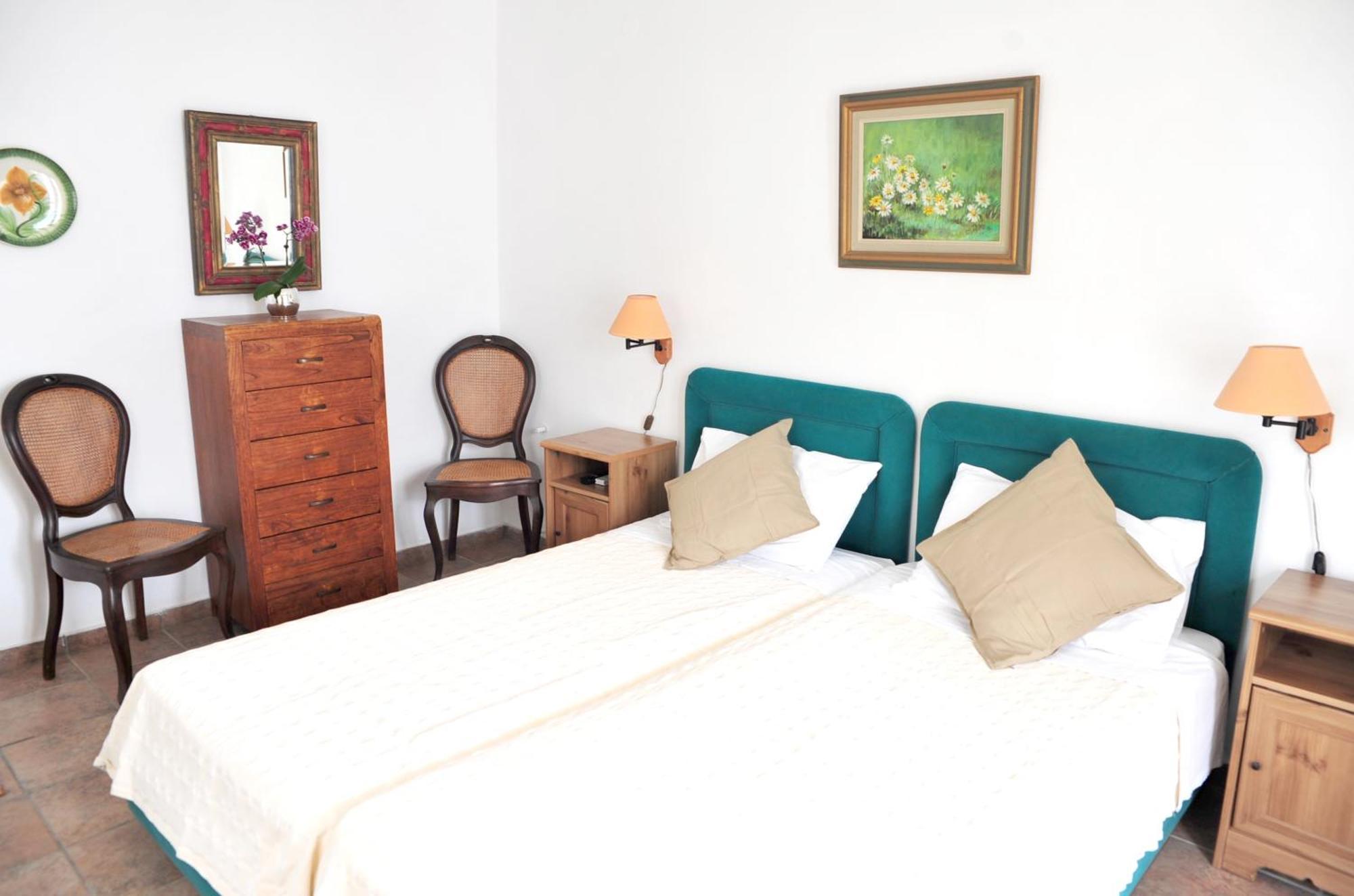Medusa Beach Resort & Suites Plaka  Exterior photo